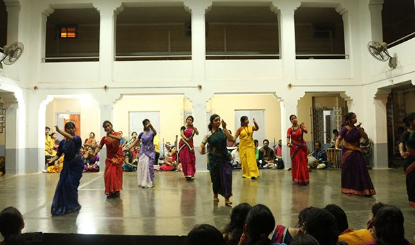 রবীন্দ্র ভাবাদর্শে রবীন্দ্র ভাবনৃত্য