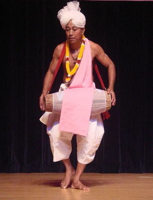 গুরু আমুবী সিংয়ের নৃত্যশৈলী