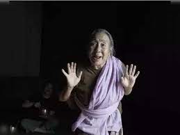The Expedition of Grapple and Recognition of Women in Bangla Theatre